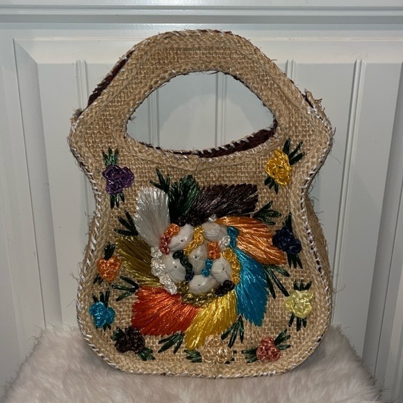 Vintage Handbags - Colorful tropical beachy vintage straw handbag purse beautiful colorful flowers